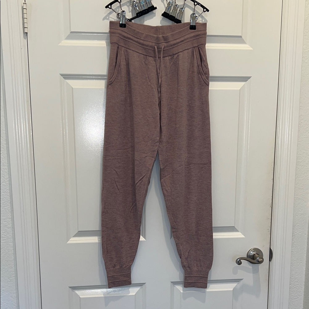 Lululemon light purple heather cashmere blend Jogger Pants 8